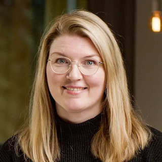 Employee Person Portrait Angelina Krämer