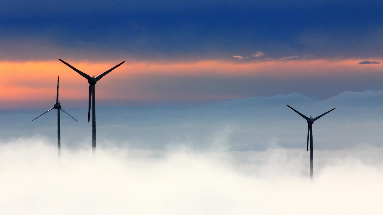 Green Energy Contracts Visual